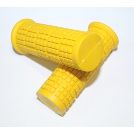 PAR DE PUÑOS INFANTILES AMARILLO